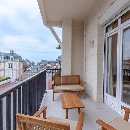 2-Bedroom Apartment With Balcony Near Hippodrome Deauville Exterior photo